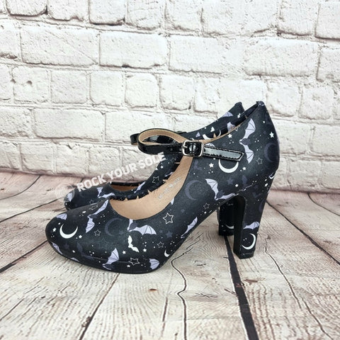 Bats Court High Heels with Straps