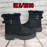 Fluff boots. PLAIN
