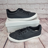 Black trainers. Plain or customized sides only