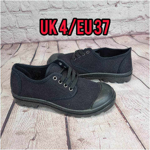 Trainers. PLAIN